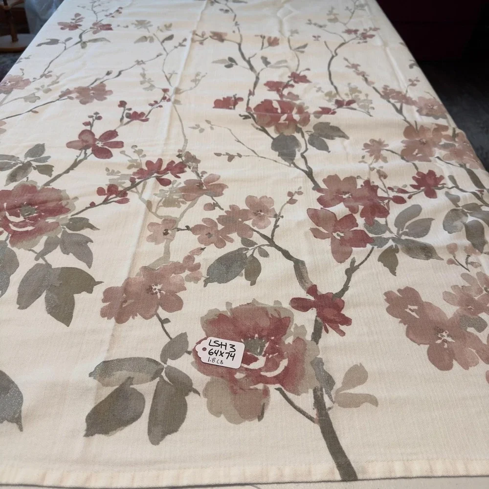 1096 - Shower curtain 64 x 74 – Cloth Beige Rose Gray Floral